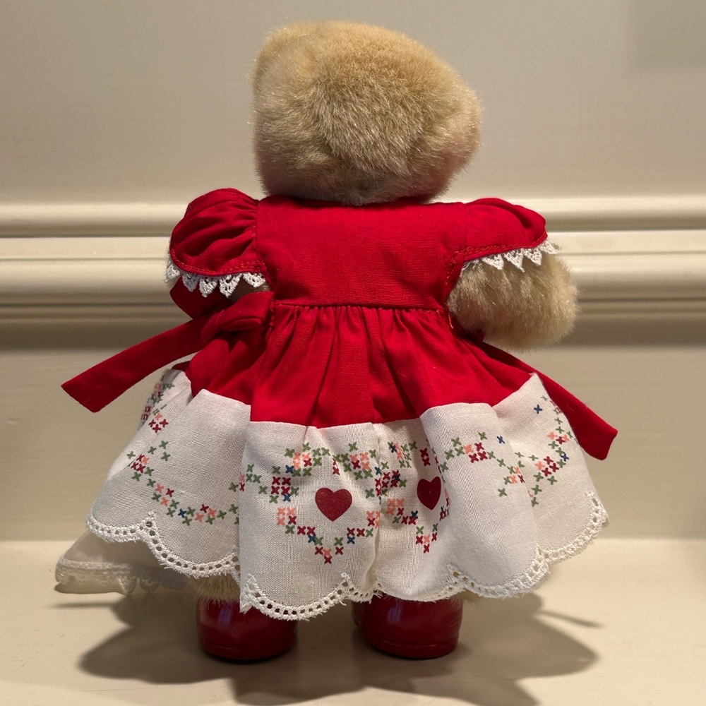 Vintage Muffy Vanderbear “Hearts and Flowers” Teddy Bear - Picture 4 of 8